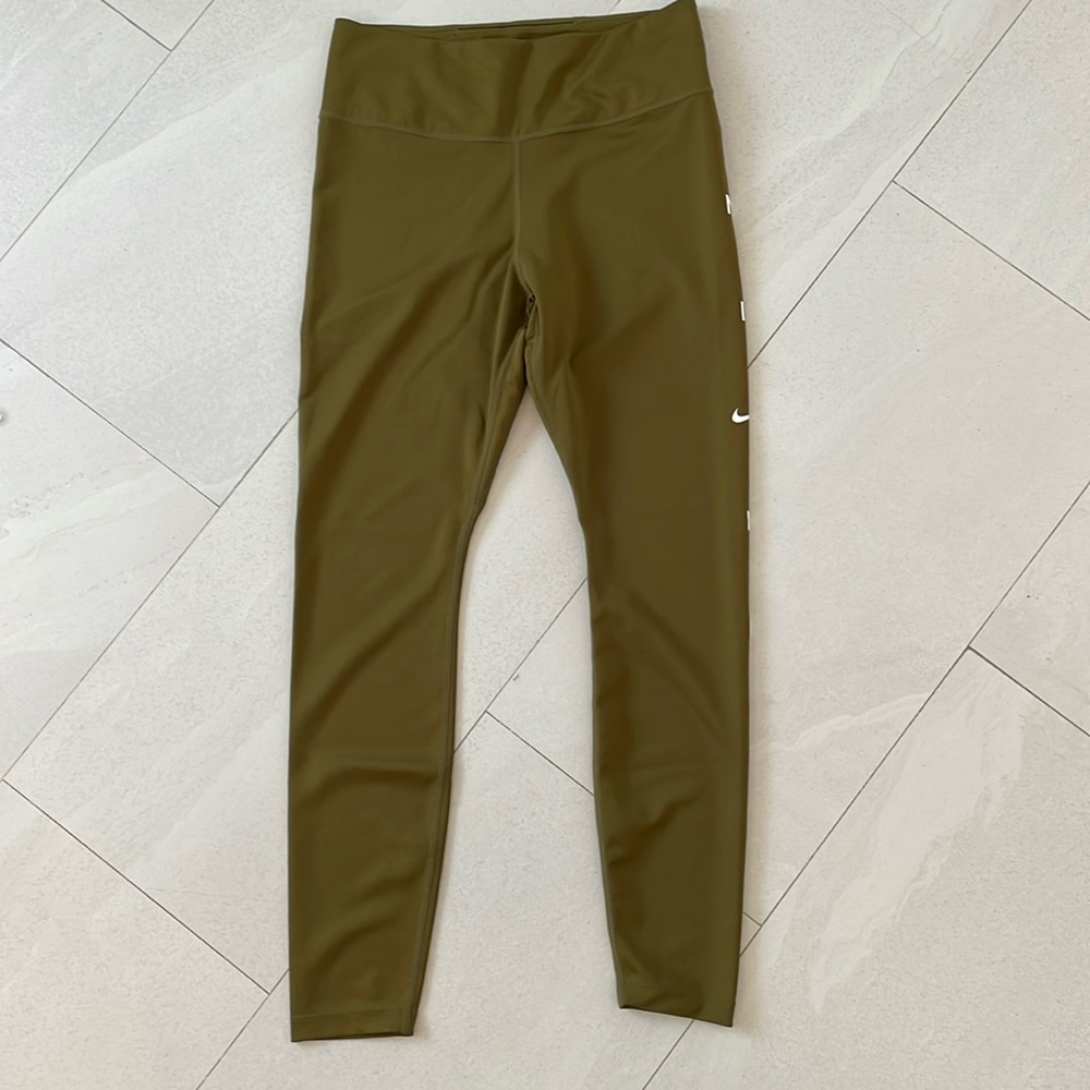 Nike One Olive/White Graphic 7/8 Training Leggings
